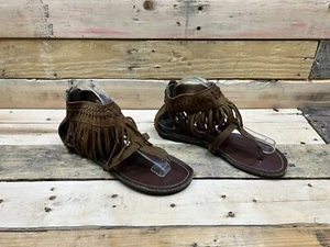 Minnetonka 700032 Flat Fringed Thong Sandals Brown Zipper Back Women’s Size 8 - Picture 1 of 8