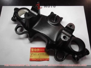 piastra superiore forcella originale Suzuki GS550 LT 51311-47200-291 - Picture 1 of 1