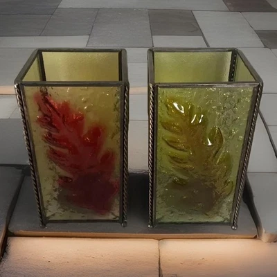 Juego de 2 Candelabros Vintage Mediados de Siglo Metal Vidrio Verde Hojas de Otoño Foto 1 de 4