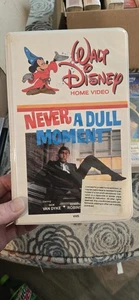 Never a Dull Moment - Walt Disney 1967 (VHS) Clamshell Edition, selten - Bild 1 von 1