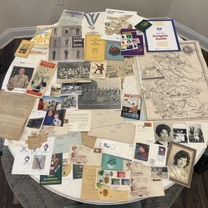 Grande lotto di foto memorabilia boy scout vintage opuscoli documenti 1950-2000 - Foto 1 di 24