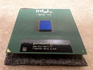 Intel Pentium III 600E Processor - 600/256/100 1.7V Socket 370 FC-PGA SL4CM - Picture 1 of 4