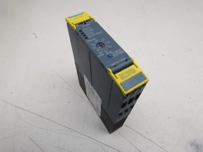 SIEMENS SIRIUS SAFETY RELAY 3SK1120-2AB40 XLNT USED TAKEOUT MAKE OFFER !! - Image 1 of 3