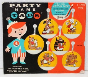 6 SCHEDE NOME FESTA VINTAGE BOTTONI BELLA GRAFICA NOS SIGILLATA SU SCHEDA USA KEYNOTE - Foto 1 di 4