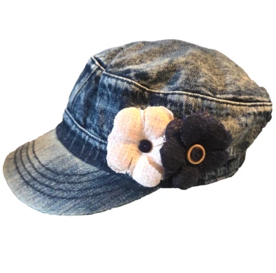 Boné Newsboy Floral Embelezado Azul Cadete Tamanho Único Jeans Leve Ajustado - Imagem 1 de 4