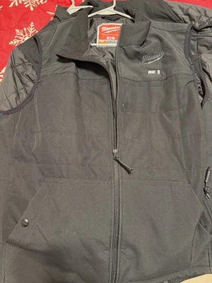 Milwaukee M12 Heated Vest Kit (Black) - Size XL - Image 1 of 4