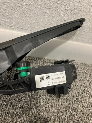 Pedal acelerador usado Volkswagen Jetta/2008-2016 Audi TT no deportivo Foto 1 de 4