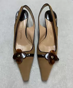 Louis Vuitton Brown Suede Tortoise Flower Slingback Kitten Heels (Size 39) - Picture 1 of 18
