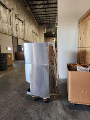 Máquina de hielo comercial Hoshizaki DM200B y dispensador de agua y contenedor de almacenamiento Foto 1 de 3