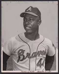 1966 HANK AARON Vintage Baseball Photo ONE OF HIS BEST EVER TAKEN - Picture 1 of 2