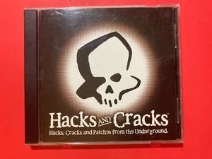 ¡Parches de juego vintage Hacks and Cracks Dark Bay! - Imagen 1 de 3