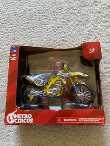New Ray 1:12 Die-Cast with Plastic Suzuki Nitro Circus #199 Travis Pastranna - Bild 1 von 9