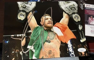 Cinturón de Campeonato UFC 189 Firmado por Conor McGregor Foto 8x10 Certificado de Autenticidad JSA - Imagen 1 de 2
