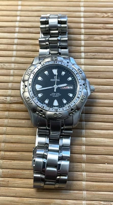 Vintage Festina 100m / 330 ft water resist Quartz blue silver men’s watch - used - Image 1 of 2