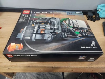 LEGO TECHNIC: Mack Anthem (42078) Brand New Sealed Mack Truck - Image 1 of 4