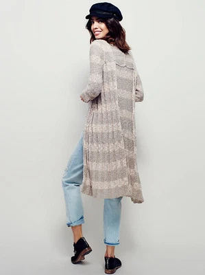 $128 NUEVO CON ETIQUETAS FREE PEOPLE Talla S CÁRDIGAN A RAYAS MEZCLA DE LINO COMBO ALMENDRA  Foto 1 de 4