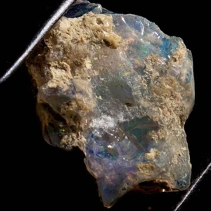 100% Natural Multi Fire Ethiopian Opal Rough Gemstone 7.55 Cts 16x18x9 mm ST-228 - Picture 1 of 7