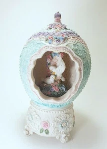 Vintage Doves in Nest SAN FRANSICO MUSIC BOX! Love is a Many Splendored Thing - Picture 1 of 10
