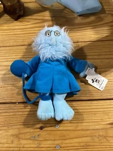 Disney Haunted Mansion Theme Park Souvenir Hitchhiking Ghost - Picture 1 of 4