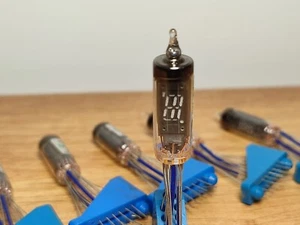 Tubo VFD vintage FUTABA DG10W display numerico tubo vuoto non tubo nixie 1 pz. - Foto 1 di 7