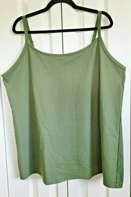 Camiseta sin mangas Torrid Active talla 4 verde oliva sin mangas elásticas correas ajustables Foto 1 de 4