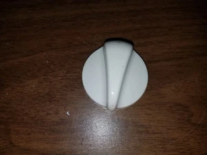 Perilla de control Hotpoint Range modelo RB526H3CC WB03T10129 - Imagen 1 de 2