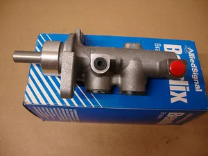 Vauxhall Corsa All With Code EY 2000-2003 Bendix 133026B Brake Master Cylinder - Picture 1 of 1