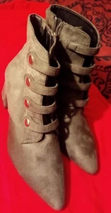 Comfort View Leilani Green Zip Up Heels Size 9M - Picture 1 of 8