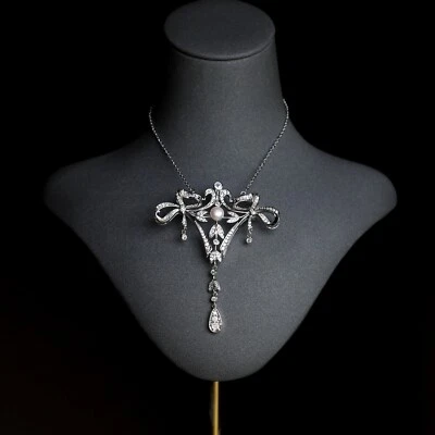 Collar Colgante Broche Bonito Período Estilo Encaje Engastado Cz Blanco Rodio - Imagen 1 de 4