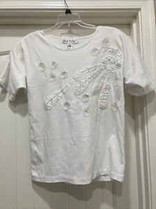 Red Point WhiteT Shirt SZ S Appliqued Embroidered Front Back Has Cat Face Jewel - Picture 1 of 12