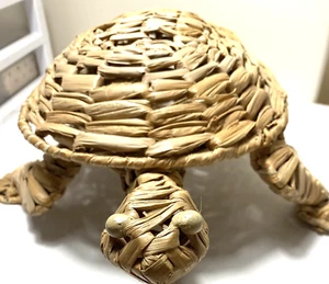 Straw Wicker tortoise / Turtle decoration - Picture 1 of 6