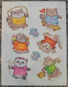 Vintage 80er Hallmark Fuzzy Sticker Shirt Geschichten beflockt Stick ons TV Figuren - Bild 1 von 6