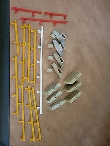 Konvolut Tyco/Aurora Slotcar Zubehör - Schienen, Stützen - Bild 1 von 6