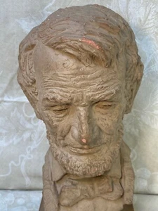 Jo Davidson (American, 1883-1952), Terracotta pottery bust of Abraham Lincoln - Picture 1 of 12