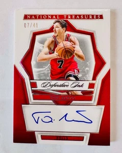 Toni Kukoc 2023-24 Panini National Treasures Autograph Auto 07/49 Jersey # - Imagen 1 de 1