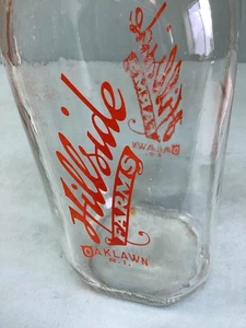 Vintage 1 Quart Milchflasche "Hillside Farms" Oaklawn, R.I. - Bild 1 von 5