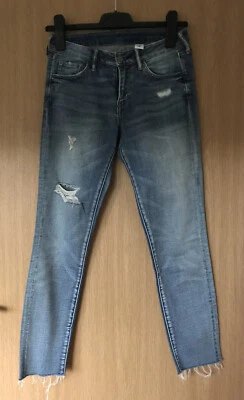 Damenjeans/Hose blau mit Rissen und Fransen, Größe 36 siehe Beschreibung - Bild 1 von 2