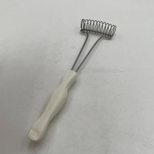 Cutco 1714 Mix Stir Whisk Pearl White Handle, (3" Whisk Head, 12 1/2” Long) Used - Picture 1 of 8