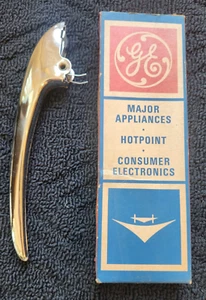 NOS Vintage Genuine GE Dishwasher Door Handle WD12X70 Shelf B2D - Picture 1 of 4