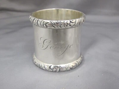 大型和重型古董纯银 NAPKIN 戒指追逐卷轴边缘-Mono GEORGE-NR — 第 1/4 张图片