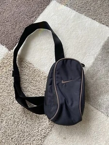 Nike Essentials Crossbody UNISEX Umhängetasche - Bild 1 von 1