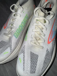 Brooks Hyperion Max 3 beige grün 1204551B182 Laufschuhe Damengröße 7 " - Bild 1 von 6