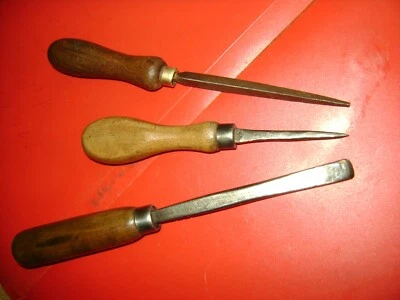 OUTIL Ancien ,Cordonnier ,Bourrelier, Pointeau, Fer de lisse ,Lime douce - Photo 1/4