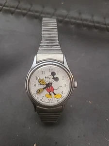 Reloj Disney Mickey Mouse de cuarzo vintage Lorus RPH135 Japón no funciona - Imagen 1 de 5