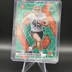 2025 Panini Mosaic CARSON SCHWESINGER #371 Green Mosaic Prizm - Picture 1 of 2