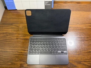 2024 Apple Magic Keyboard Schwarz iPad Pro 11“ M4 (MWR23LL/A) - Bild 1 von 3