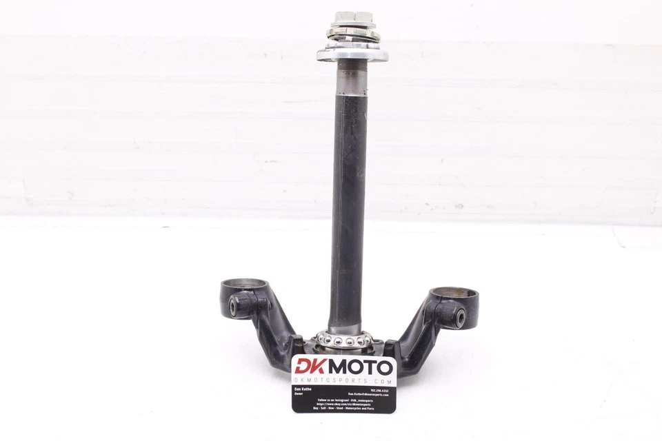 86 HONDA MAGNA 700 VF700C OEM HORQUILLA DELANTERA ABRAZADERA INFERIOR TRIPLE ÁRBOL VÁSTAGO R11.BX22 Foto 1 de 4