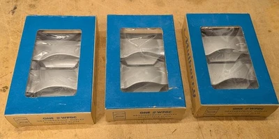 3 cubiertas de receptáculo dúplex protectoras contra la intemperie Mulberry Metal Products WPDC NUEVAS Foto 1 de 3