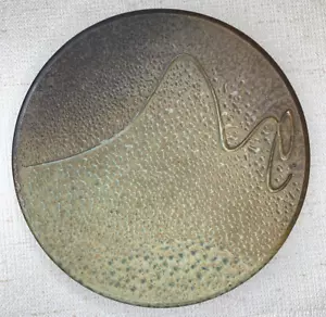 VINTAGE SIGNED Aerni Studio Platter Wall Hanging Buff Stoneware Reduction 1990's - Picture 1 of 17