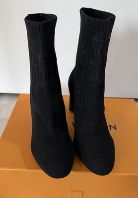 Botines LOUIS VUITTON Monograma Tela Elástica Silueta 10.5 Negros Foto 1 de 4